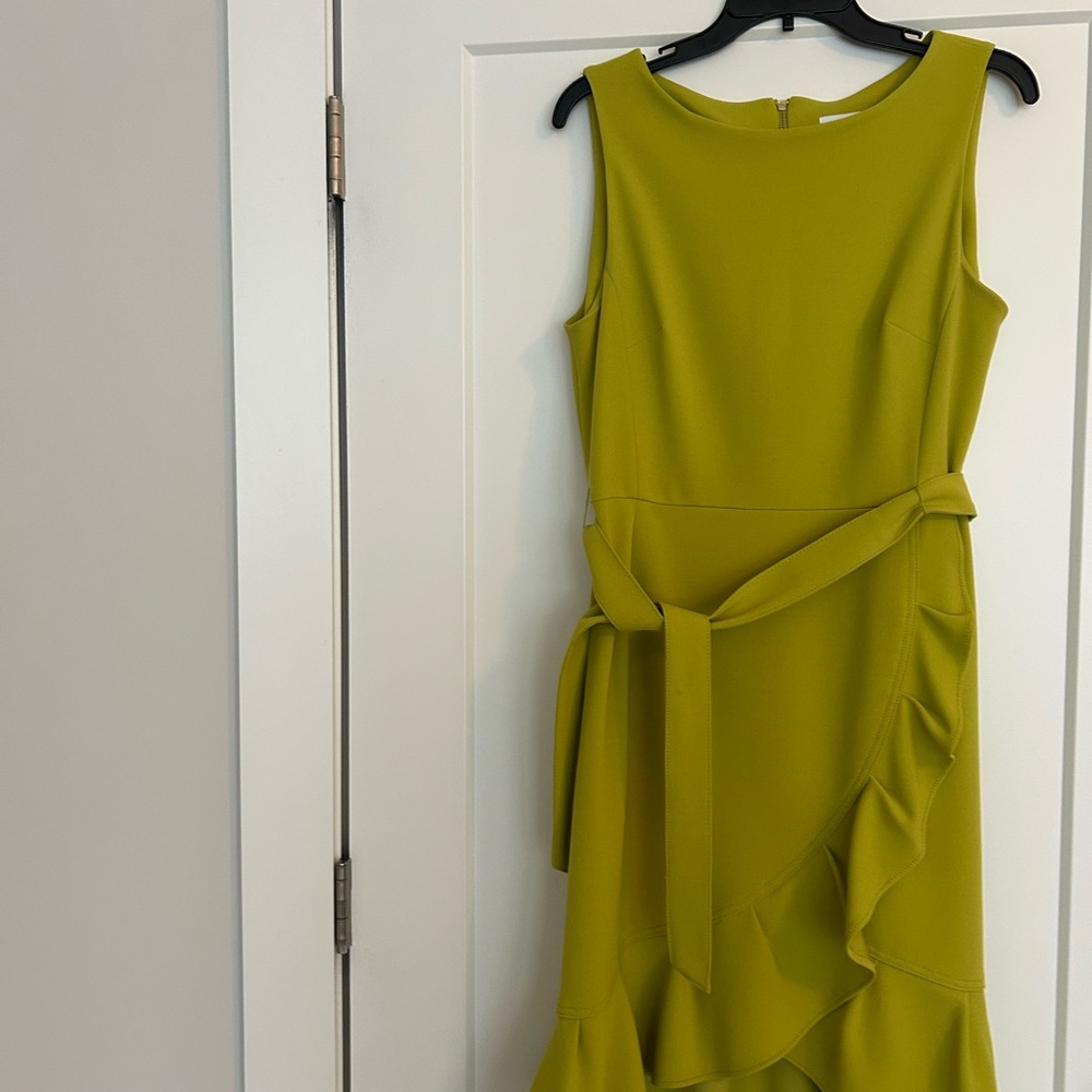 Elegant Calvin Klein Green Sleeveless Dress